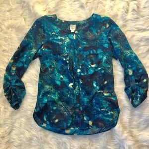 Small like new Anne Klein top